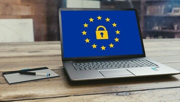 Laptop met Europese vlag met een slot in het midden