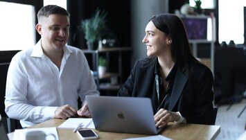 waar-werkt-een-budgetcoach-1024x683.jpg